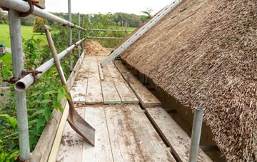 advantages of Crowsnest thatch roofing